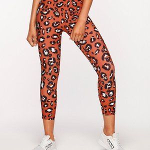 Lorna Jane - wild cat cheetah leggings - L